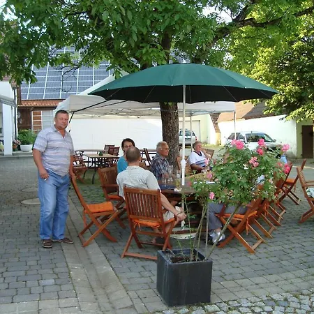 Gasthof Rangau Gasthof&brennerei Markt Erlbach